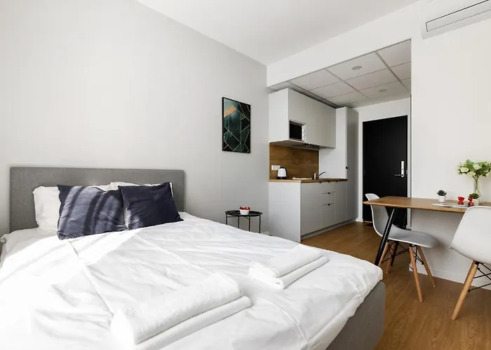Bright Work&Study Studio With Rest Area